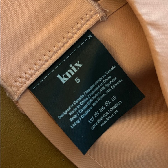 KNIX Catalyst Front Zip Sports Bra Size 5 - Picture 5 of 7